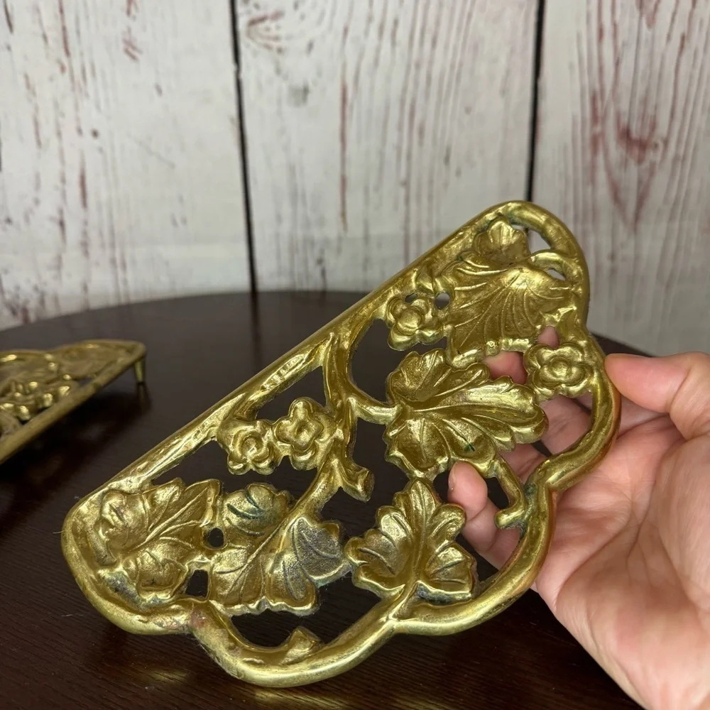 HARVIN Virginia MetalCrafters vintage solid brass footed 2 Pc trivet Super Cute